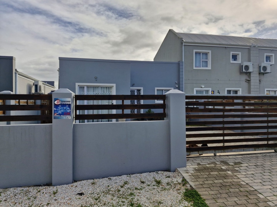 2 Bedroom Property for Sale in Parsonsvlei Eastern Cape